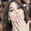 MONICA BELLUCCI ÉS JEAN-PAUL BELMONDO KAPJA A LUMIÉRE-ÉLETMŰDÍJAT